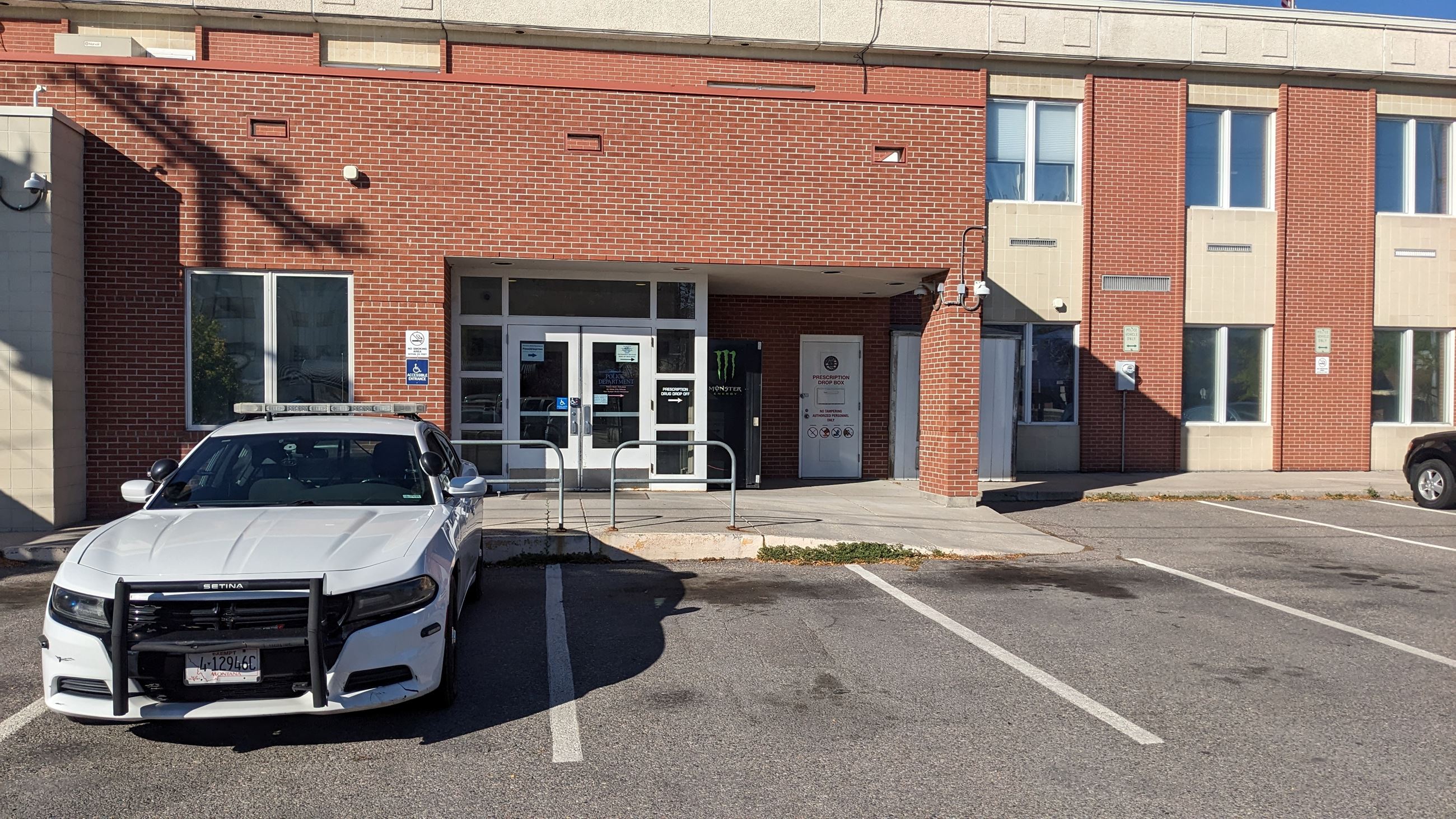 24 hour desk with MPD Charger